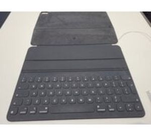 Etui z klawiaturą APPLE Smart Keyboard Folio do iPada Pro 12.9 cala (3. generacji) Angielski międzynarodowy MU8H2Z/A za 635 zł w Media Markt