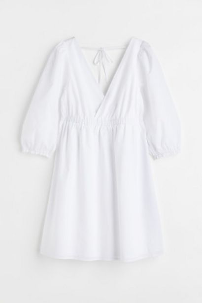 Bawełniana sukienka z bufiastym rękawem za 99,99 zł w H&M