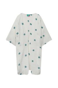 Białe haftowane kimono za 179 zł w Pull & Bear
